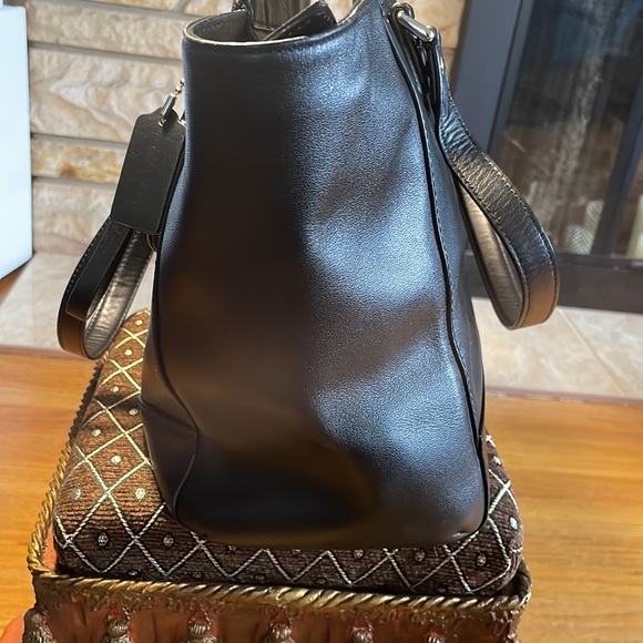Coach bag in Black! - Picture 4 of 15